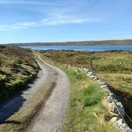 Radharc An Chuain 2 Bedroom Holiday Home Galway Exterior photo
